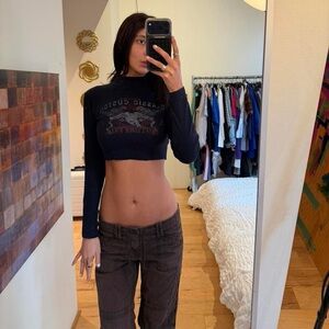 Forever 21 Navy Graphic Crop Top